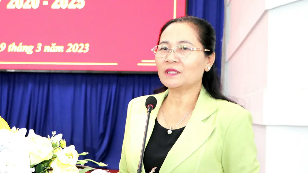Đồng chí Nguyễn Thị Lệ phát biểu tại hội nghị. Ảnh: NGÔ BÌNH Đồng chí Nguyễn Thị Lệ phát biểu tại hội nghị. Ảnh: NGÔ BÌNH