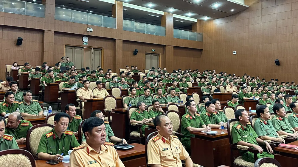 Lãnh đạo các đơn vị tại buổi lễ