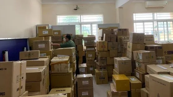 Tang vật bị công an thu giữ. Ảnh: CHÍ THẠCH Tang vật bị công an thu giữ. Ảnh: CHÍ THẠCH