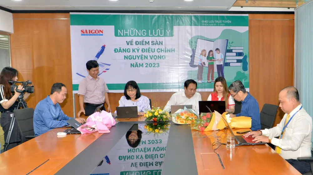 Quang cảnh buổi giao lưu trực tuyến sáng 20-7. Ảnh: CAO THĂNG Quang cảnh buổi giao lưu trực tuyến sáng 20-7. Ảnh: CAO THĂNG