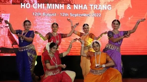 Một tiết mục nghệ thuật tại Lễ hội Chào Việt Nam 2022 Một tiết mục nghệ thuật tại Lễ hội Chào Việt Nam 2022