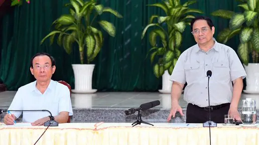 Thủ tướng làm việc với lãnh đạo UBND huyện Cần Giờ ngày 18-7. Ảnh: VIỆT DŨNG Thủ tướng làm việc với lãnh đạo UBND huyện Cần Giờ ngày 18-7. Ảnh: VIỆT DŨNG