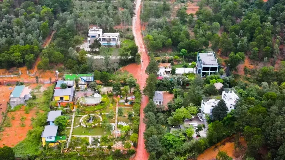 Một số công trình vi phạm trật tự xây dựng tại xóm Ban Tiện