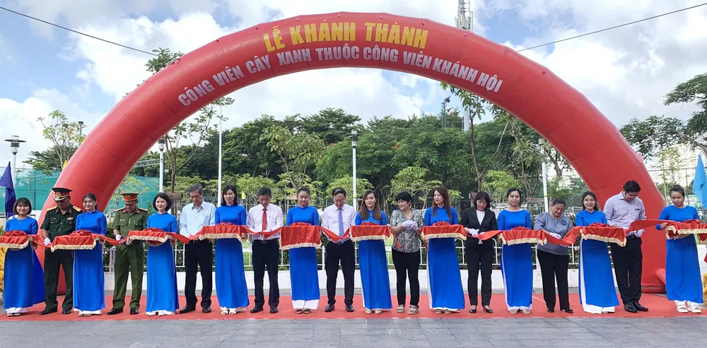Lễ khánh thành Công viên cây xanh (thuộc Công viên Khánh Hội) Lễ khánh thành Công viên cây xanh (thuộc Công viên Khánh Hội)