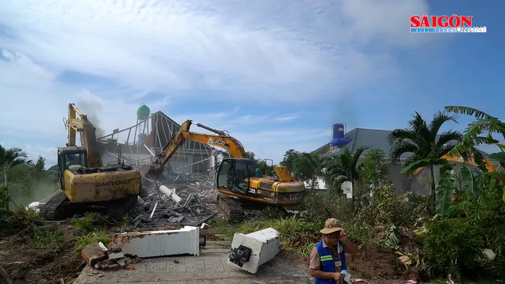 Biệt thự xây dựng trái phép ở Phú Quốc bị cưỡng chế Biệt thự xây dựng trái phép ở Phú Quốc bị cưỡng chế