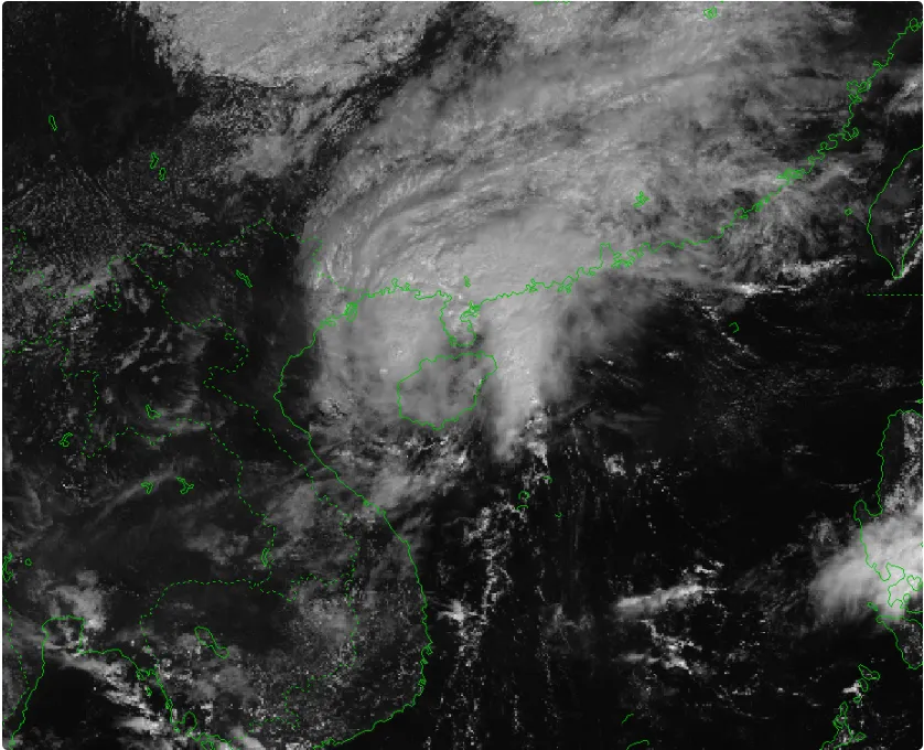Vị trí tâm bão lúc 10 giờ ngày 19-10. Nguồn: TTDBKTTVQG Vị trí tâm bão lúc 10 giờ ngày 19-10. Nguồn: TTDBKTTVQG