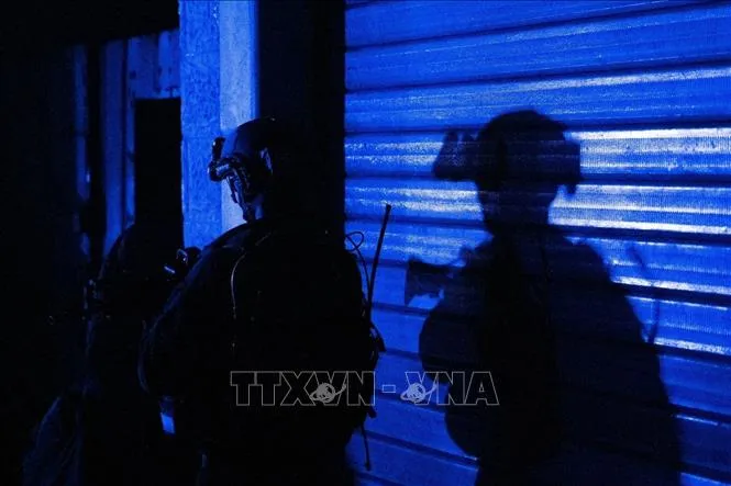 Quân đội Israel tiến vào Bệnh viện Al-Shifa ở Dải Gaza, ngày 15-11. Ảnh: TTXVN Quân đội Israel tiến vào Bệnh viện Al-Shifa ở Dải Gaza, ngày 15-11. Ảnh: TTXVN