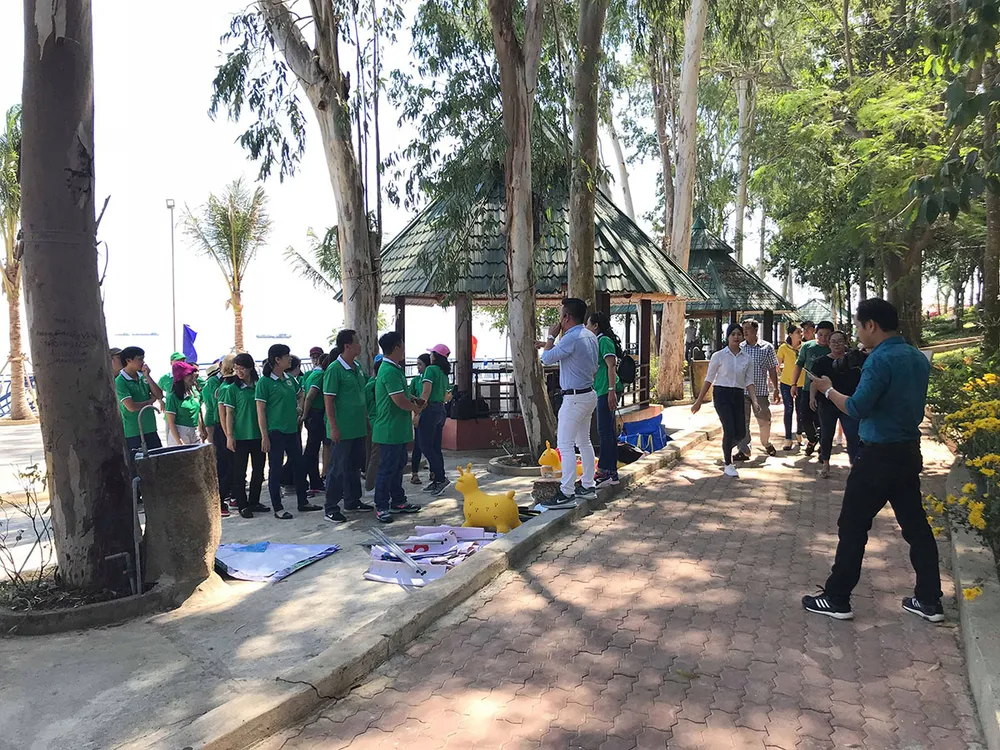 Đi giữa màu xanh đảo Ó ảnh 3