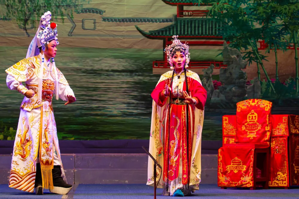 Thăng hoa với chương trình "Cải lương tuồng cổ Việt Nam và Triều kịch Quảng Đông Trung Quốc" ảnh 5