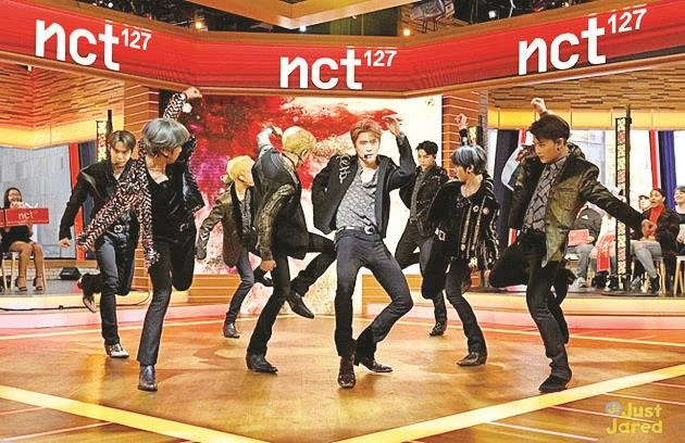 Nhóm nhạc NCT 127 biểu diễn ở Mỹ