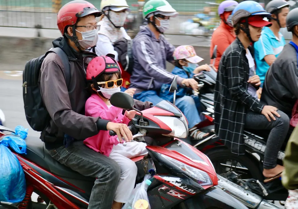 Người dân tấp nập trở lại TPHCM sau kỳ nghỉ lễ ảnh 4 Người dân tấp nập trở lại TPHCM sau kỳ nghỉ lễ ảnh 4