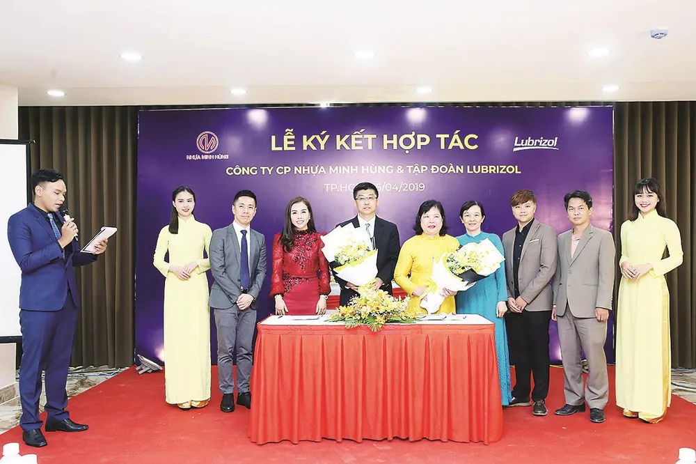 Nhựa Minh Hùng hợp tác Tập đoàn Lubrizol