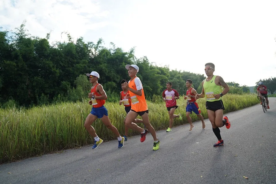 Hơn 200 người tham gia chạy bộ Agrirun - You can be 2019 CLB ảnh 3