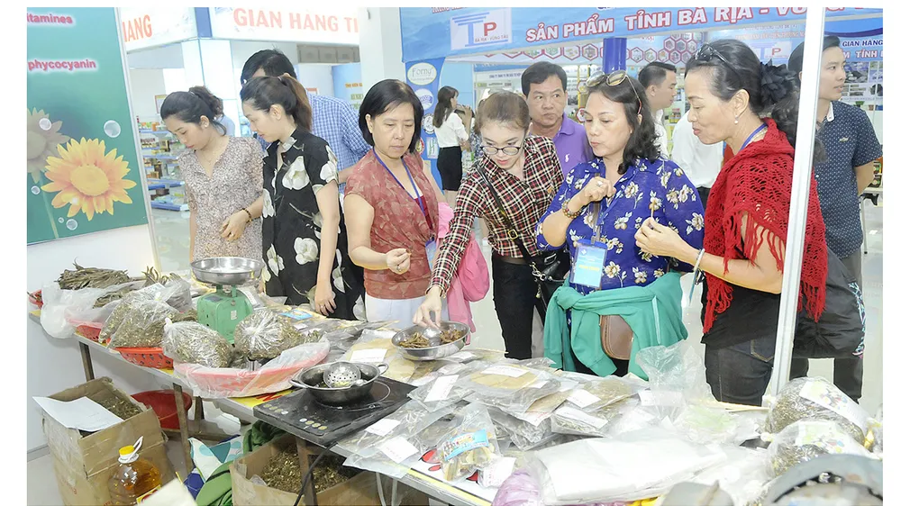 Tăng kết nối, quảng bá hàng Việt ảnh 1 Tăng kết nối, quảng bá hàng Việt ảnh 1