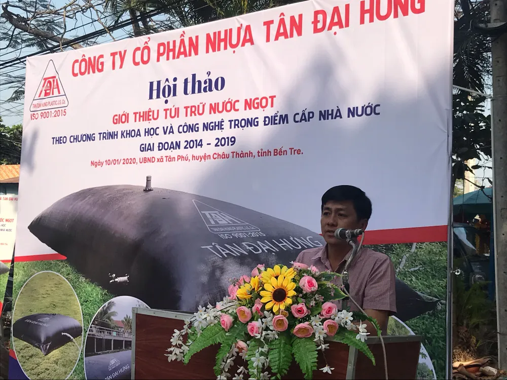 Túi trữ nước ngọt, giải pháp hữu hiệu trong mùa hạn mặn ảnh 1 Túi trữ nước ngọt, giải pháp hữu hiệu trong mùa hạn mặn ảnh 1