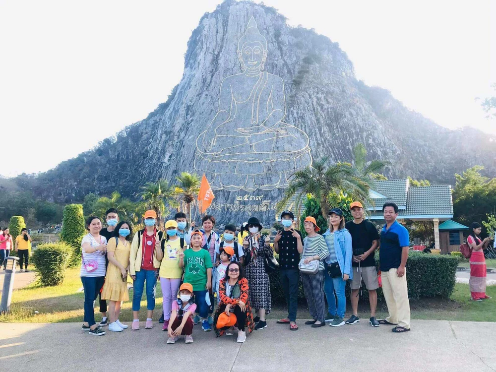 Tập trung khai thác tour nội địa và ngoài Trung Quốc ảnh 1 Tập trung khai thác tour nội địa và ngoài Trung Quốc ảnh 1