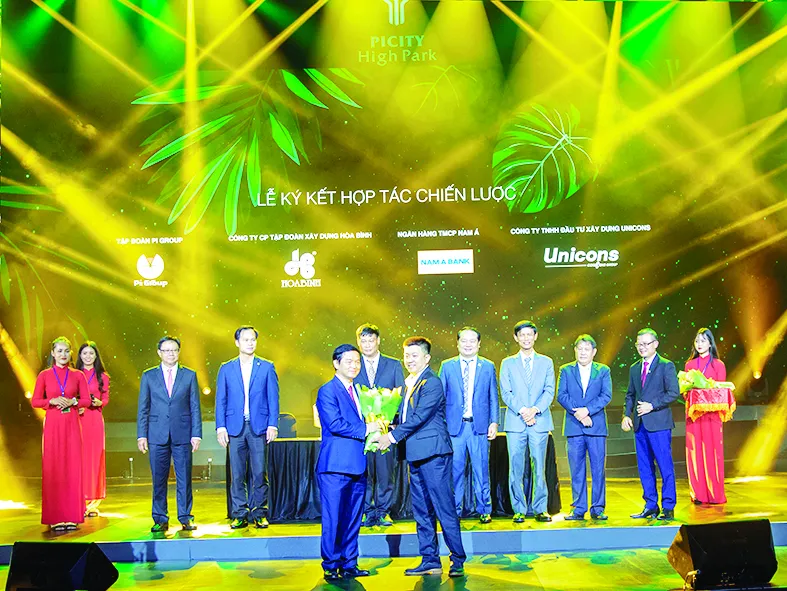 Lễ ký kết chiến lược Hòa Bình với Pi Group
