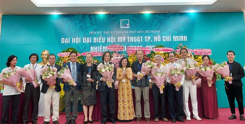 Ra mắt Ban Chấp hành Hội Mỹ thuật TPHCM nhiệm kỳ 2020 – 2025. Ảnh: www.hcmcpv.org.vn