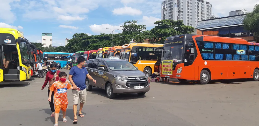 Thắt chặt phòng dịch ở bến xe, nhà ga ảnh 1 Thắt chặt phòng dịch ở bến xe, nhà ga ảnh 1