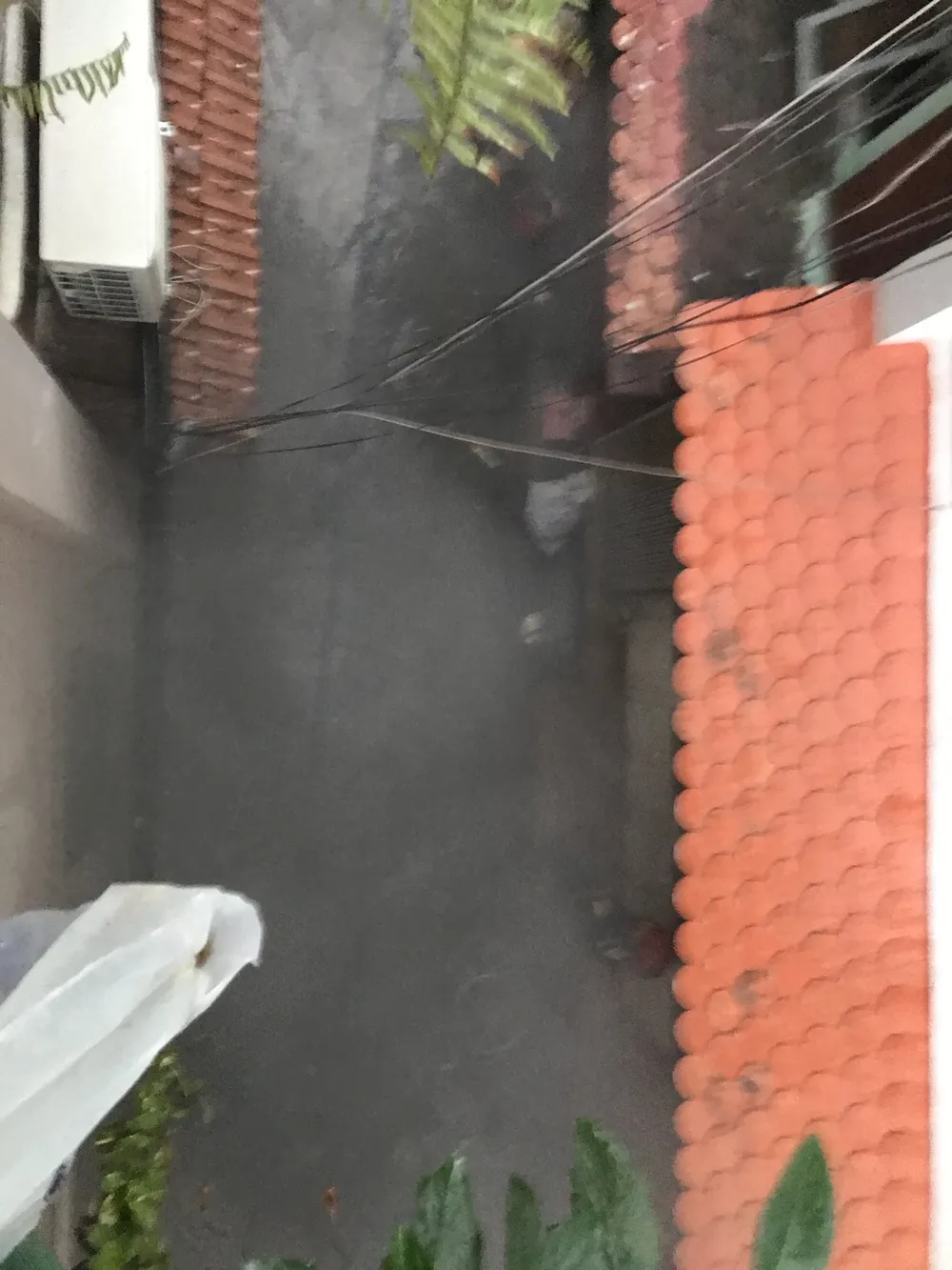 Cháy nhà kho trong hẻm ở trung tâm TPHCM ảnh 9 Cháy nhà kho trong hẻm ở trung tâm TPHCM ảnh 9