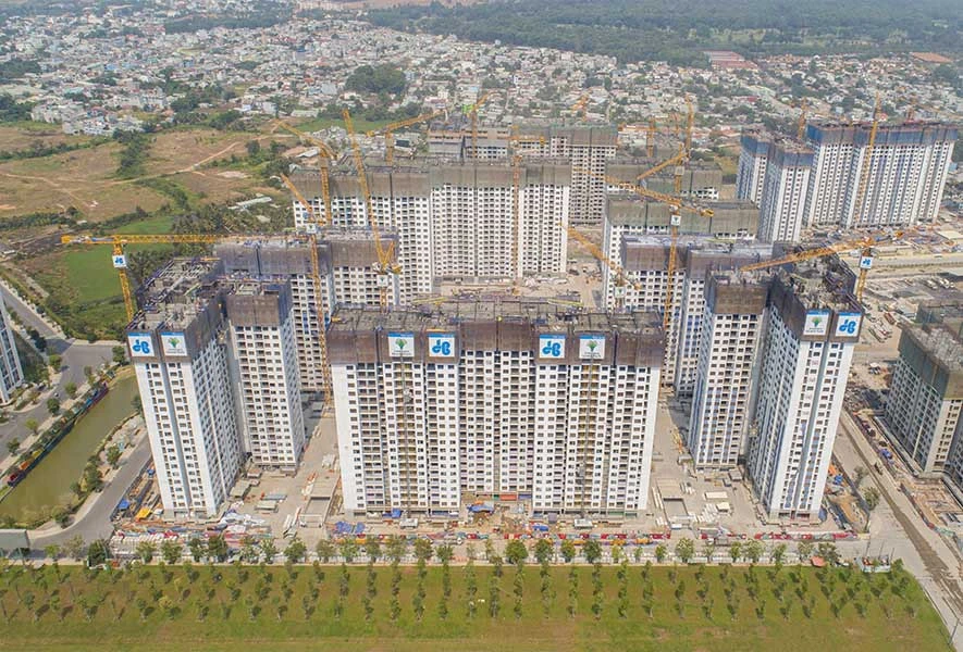 Cất nóc tòa S6.2 và S6.3 Phân khu 2, Vinhomes Grand Park vượt tiến độ