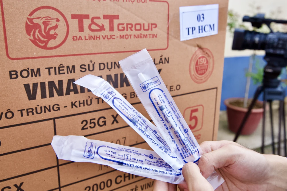T&T Group bàn giao 8,5 triệu bộ bơm kim tiêm phục vụ chiến dịch tiêm chủng quốc gia phòng Covid-19 ảnh 2 T&T Group bàn giao 8,5 triệu bộ bơm kim tiêm phục vụ chiến dịch tiêm chủng quốc gia phòng Covid-19 ảnh 2