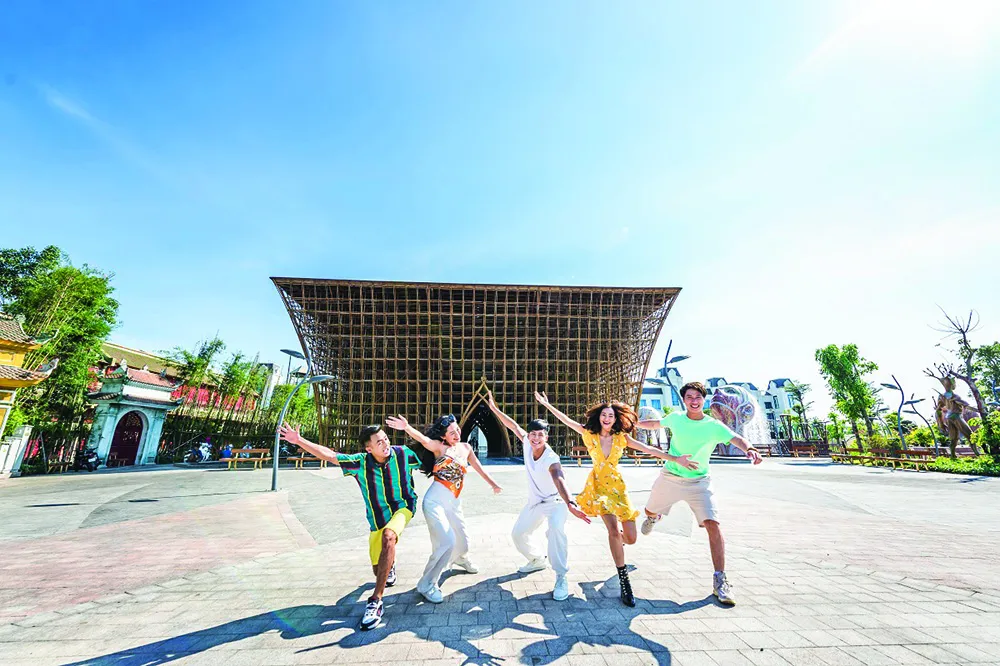 VinHolidays đón đầu xu hướng du lịch giai đoạn “bình thường mới” ảnh 2 VinHolidays đón đầu xu hướng du lịch giai đoạn “bình thường mới” ảnh 2