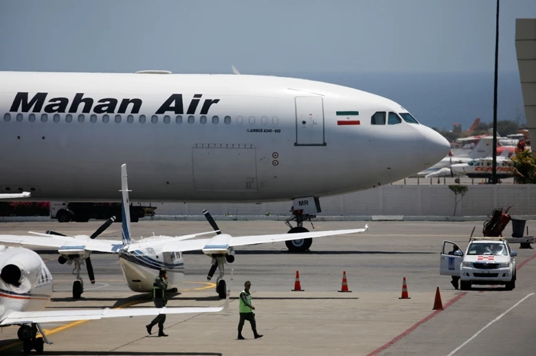 Một máy bay Airbus A340-600 của hãng hàng không Mahan Air tại sân bay quốc tế Simon Bolivar, Venezuela. Ảnh: REUTERS