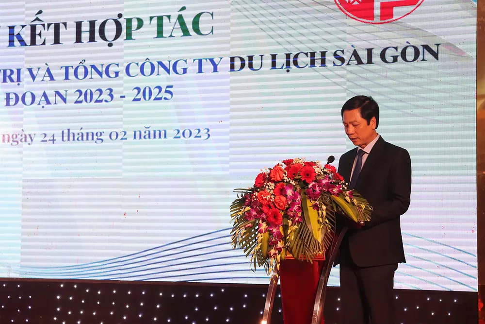 Ông Hoàng Nam, Phó Chủ tịch UBND tỉnh Quảng Trị phát biểu tại lễ ký kết Ông Hoàng Nam, Phó Chủ tịch UBND tỉnh Quảng Trị phát biểu tại lễ ký kết