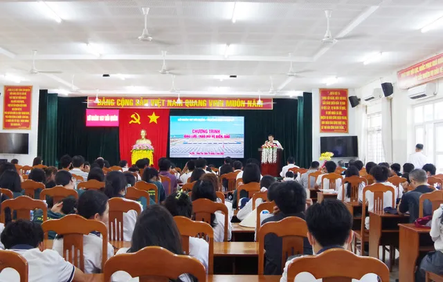 Quang cảnh buổi tuyên truyền biển, đảo Quang cảnh buổi tuyên truyền biển, đảo