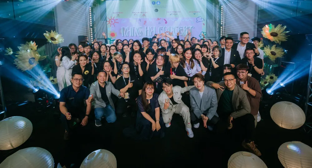 Võ Việt Phương cùng các bạn sinh viên thực hiện chuỗi dự án đêm nhạc miễn phí tại các trường đại học gây quỹ giúp cộng đồng Võ Việt Phương cùng các bạn sinh viên thực hiện chuỗi dự án đêm nhạc miễn phí tại các trường đại học gây quỹ giúp cộng đồng