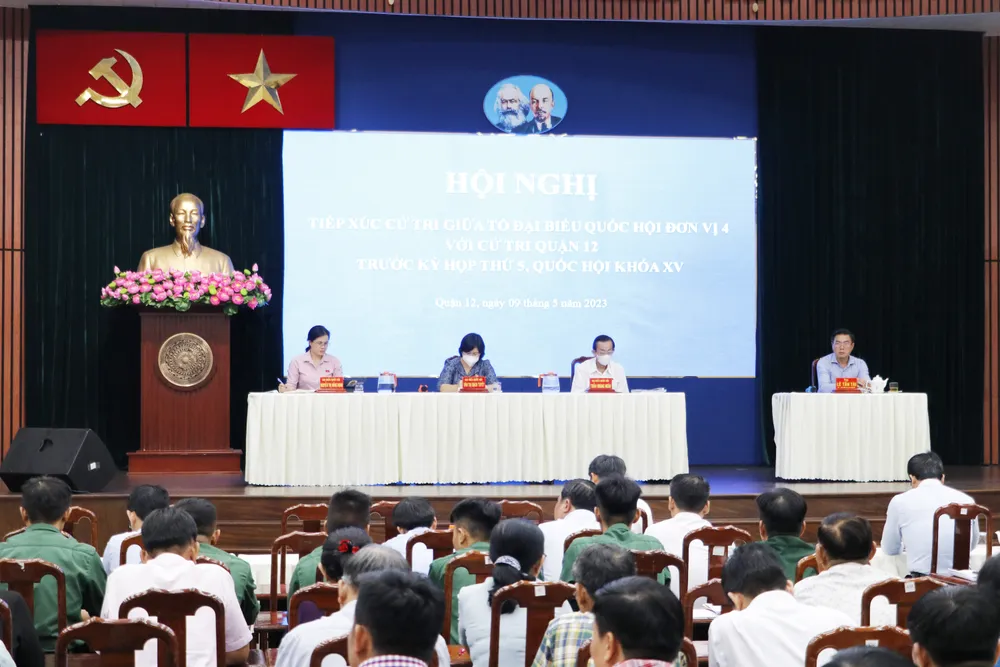 Tổ ĐBQH đơn vị 4 tiếp xúc cử tri quận 12 Tổ ĐBQH đơn vị 4 tiếp xúc cử tri quận 12