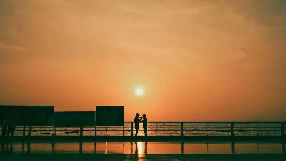 Hãy sống thật trọn vẹn ở giây phút hiện tại. Ảnh: KHANH TRỊNH