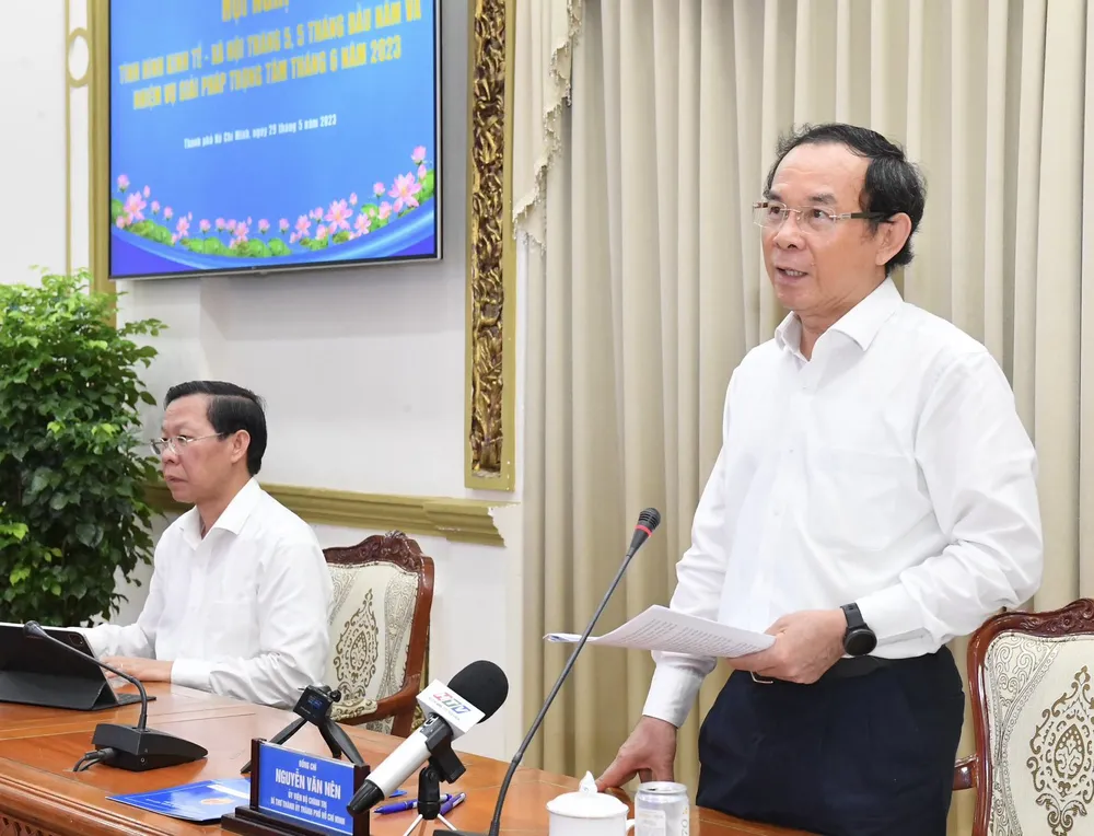 Bí Thư Thành ủy TPHCM Nguyễn Văn Nên phát biểu tại hội nghị. Ảnh: VIỆT DŨNG