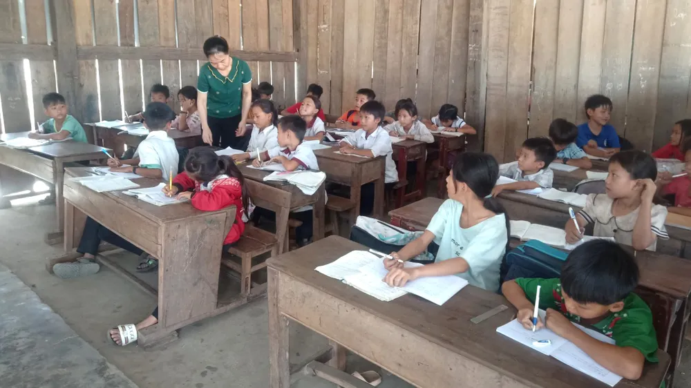 Lớp học ở điểm trường buôn H’Mông, Trường Tiểu học Mạc Thị Bưởi, xã Ea Kiết, huyện Cư M’gar, tỉnh Đắk Lắk Lớp học ở điểm trường buôn H’Mông, Trường Tiểu học Mạc Thị Bưởi, xã Ea Kiết, huyện Cư M’gar, tỉnh Đắk Lắk