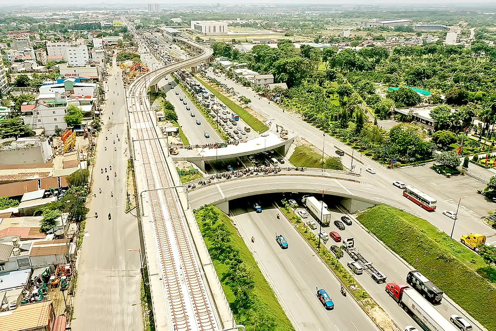 Xa lộ Hà Nội được nâng cấp và mở rộng. Ảnh: HOÀNG HÙNG