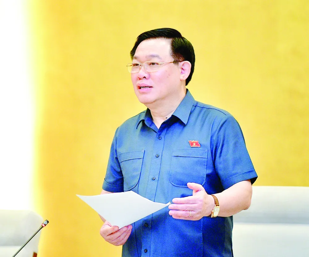 Chủ tịch Quốc hội Vương Đình Huệ phát biểu tại buổi làm việc. Ảnh: TTXVN Chủ tịch Quốc hội Vương Đình Huệ phát biểu tại buổi làm việc. Ảnh: TTXVN