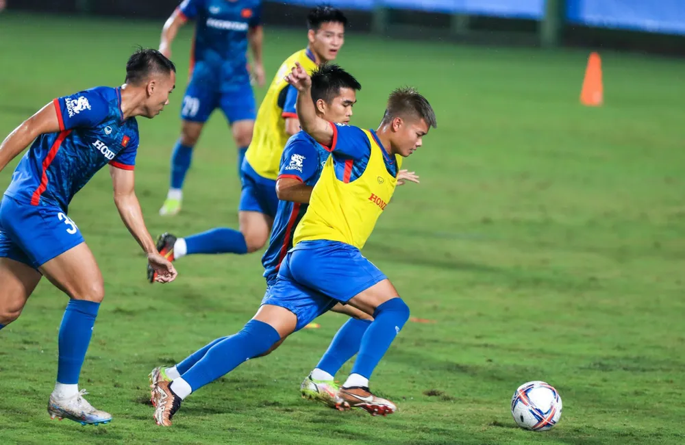 Các tuyển thủ U23 Việt Nam trong một buổi luyện tập