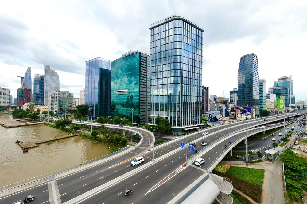 Trung tâm TPHCM bên bờ sông Sài Gòn. Ảnh: HOÀNG HÙNG Trung tâm TPHCM bên bờ sông Sài Gòn. Ảnh: HOÀNG HÙNG