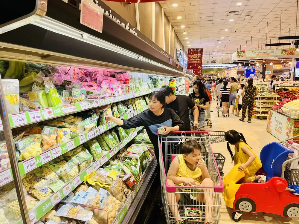 Hàng hóa tại siêu thị Aeon Mall quận Tân Phú, TPHCM Hàng hóa tại siêu thị Aeon Mall quận Tân Phú, TPHCM