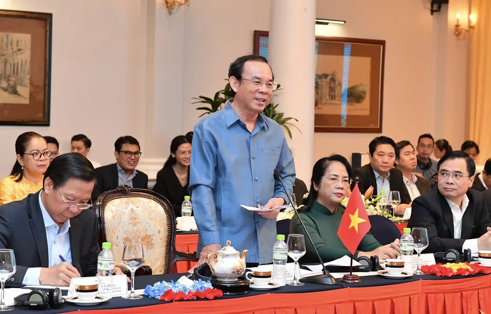 Bí thư Thành ủy TPHCM Nguyễn Văn Nên phát biểu tại buổi tiếp. Ảnh: VIỆT DŨNG