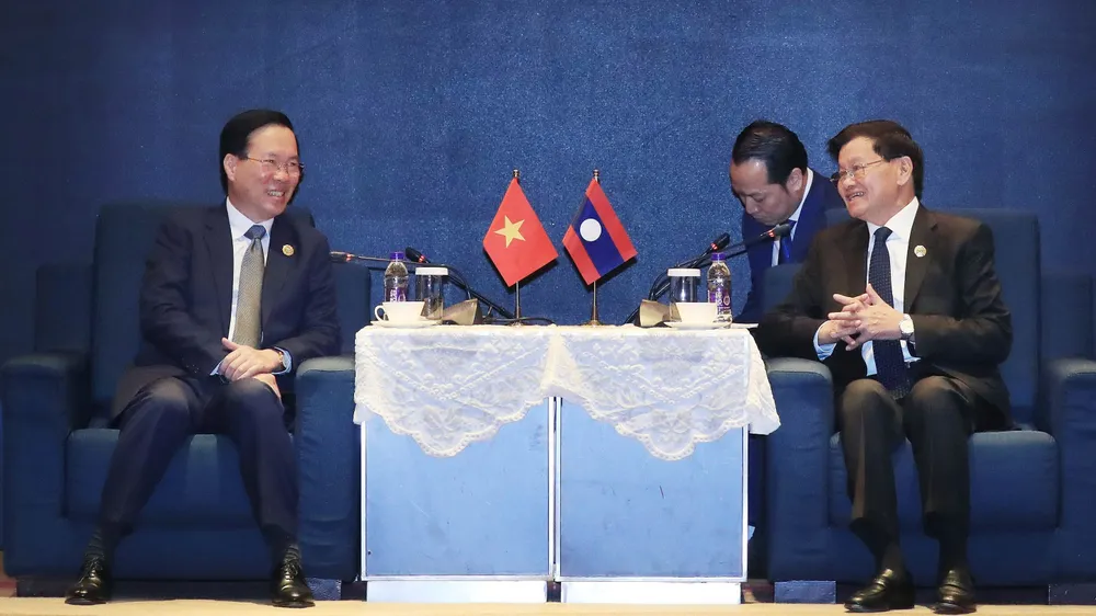 Chủ tịch nước Võ Văn Thưởng gặp Tổng Bí thư, Chủ tịch nước Lào Thongloun SisoulitQh. Ảnh: TTXVN Chủ tịch nước Võ Văn Thưởng gặp Tổng Bí thư, Chủ tịch nước Lào Thongloun SisoulitQh. Ảnh: TTXVN