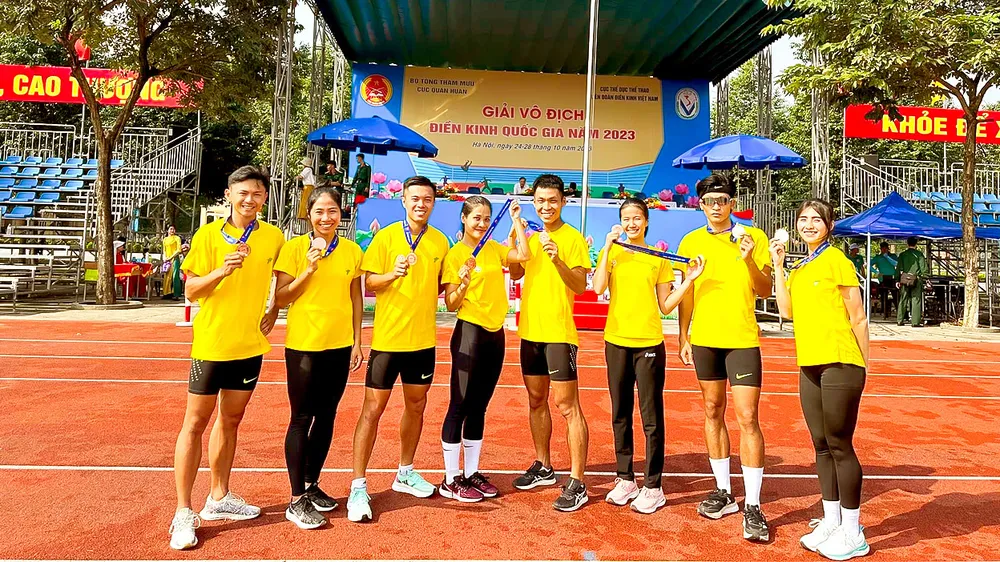 Các tuyển thủ điền kinh TPHCM tại giải vô địch quốc gia năm 2023. Ảnh: P.MINH