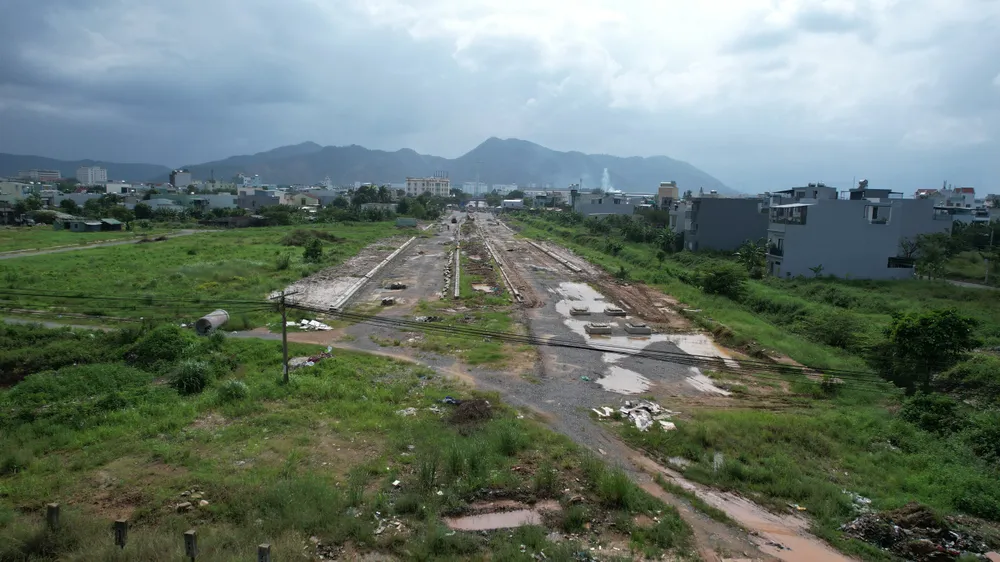 Dự án Tuyến đường trục 1 Tây Bắc gồm 3 đoạn, đoạn từ nút giao thông Ngã Ba Huế đến Bệnh viện Ung Bướu Đà Nẵng, đoạn từ Hồ Tùng Mậu đến Quốc lộ 1A và đoạn nối Nguyễn An Ninh từ nút giao Quốc lộ 1A đến đường sắt