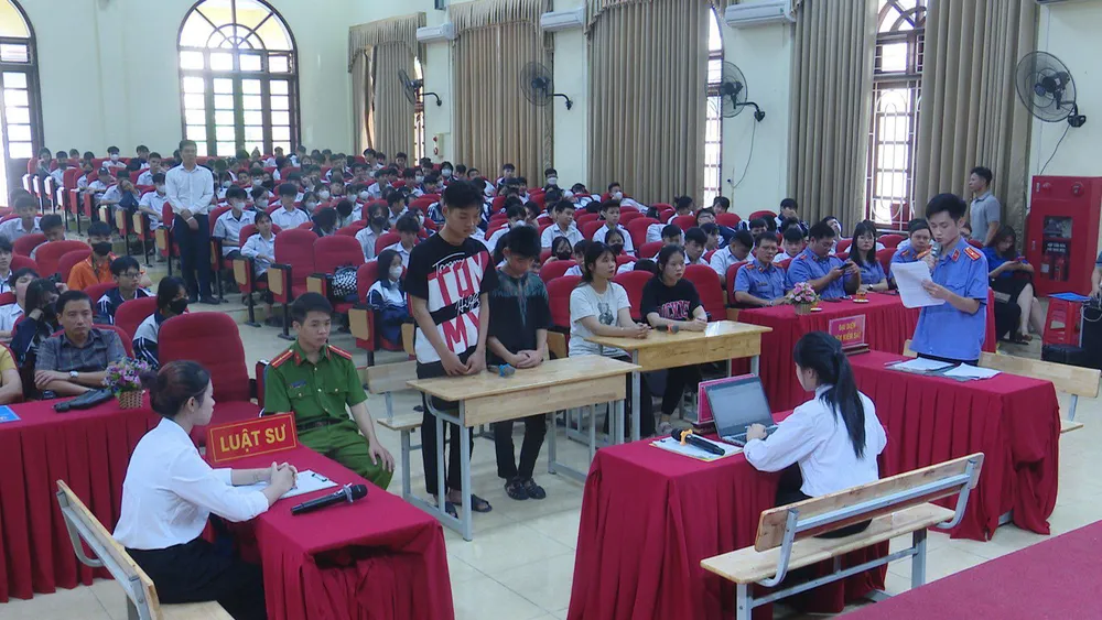 Quang cảnh phiên tòa giả định