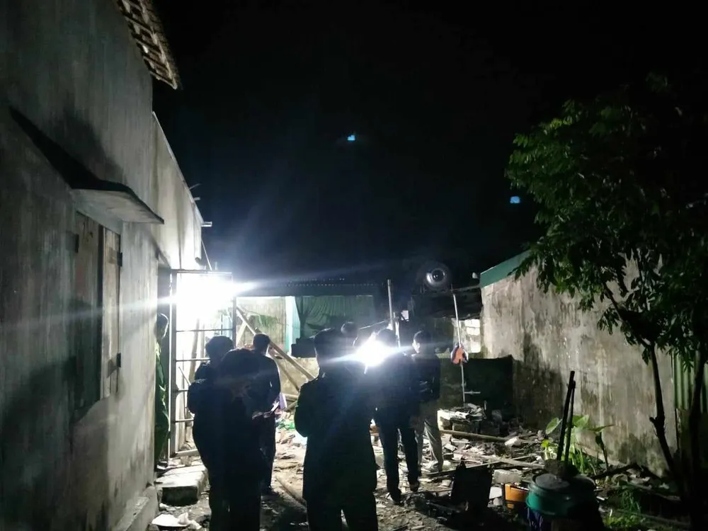 Khu vực hiện trường xảy ra vụ nổ Khu vực hiện trường xảy ra vụ nổ