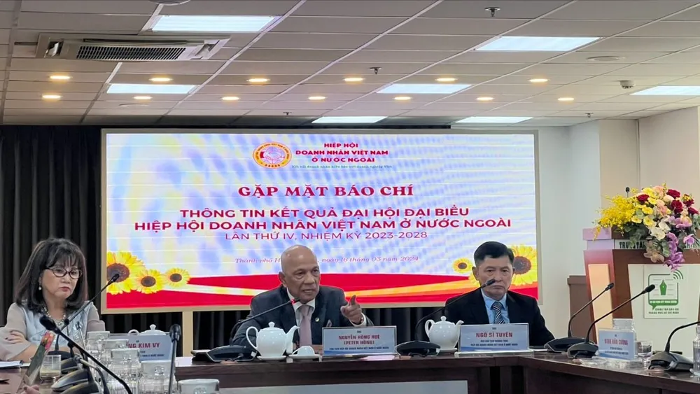 Hiệp hội doanh nhân Việt Nam ở nước ngoài họp báo tình hình hoạt động của đơn vị tại nước ngoài 4385ff7a459ee9c0b08f-6132-6047-4843.jpg