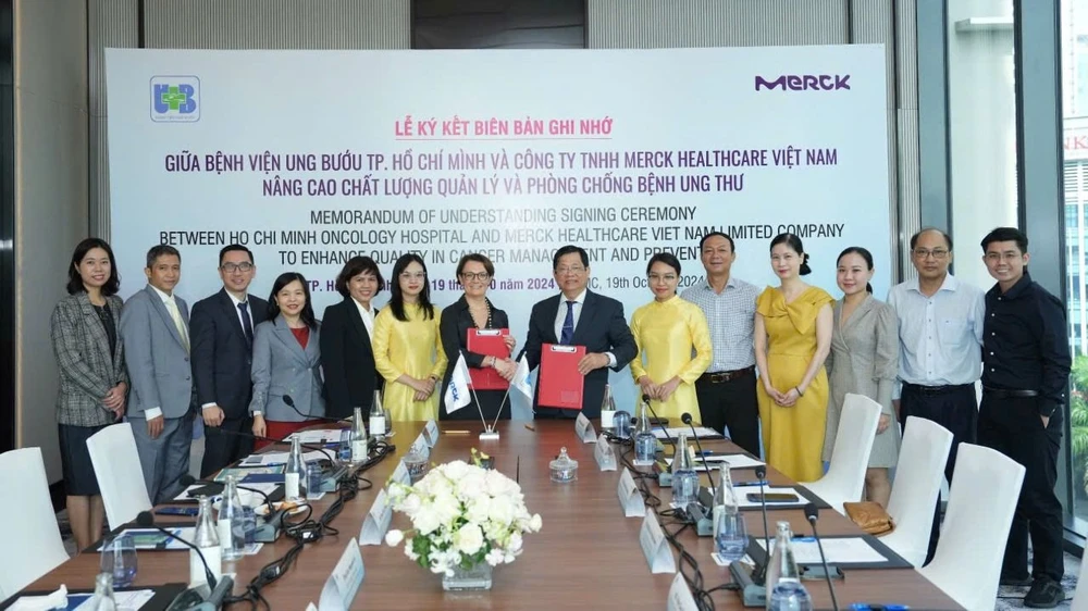 Merck Healthcare Việt Nam và Bệnh viện Ung bướu TPHCM ký kết biên bản ghi nhớ