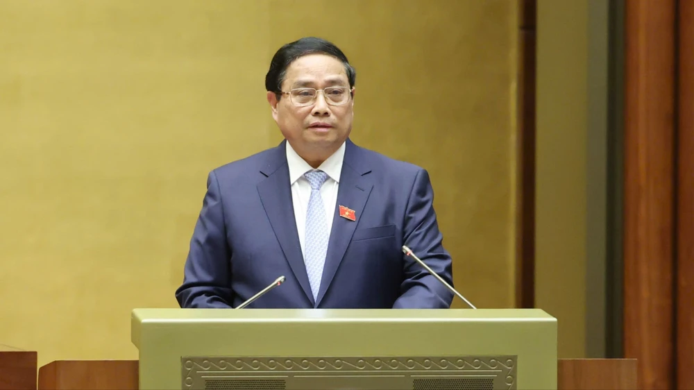 Thủ tướng Phạm Minh Chính yêu cầu rà soát lại toàn bộ tài sản công, trụ sở làm việc không sử dụng, sử dụng kém hiệu quả Thủ tướng Phạm Minh Chính trả lời chất vấn, chiều 12-11.jpg