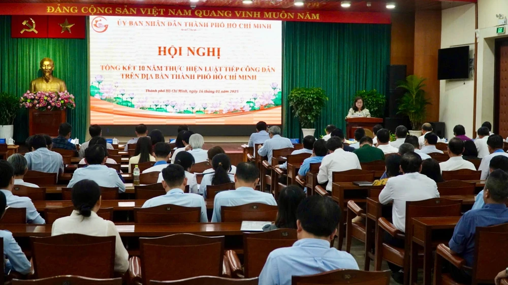 Quang cảnh hội nghị